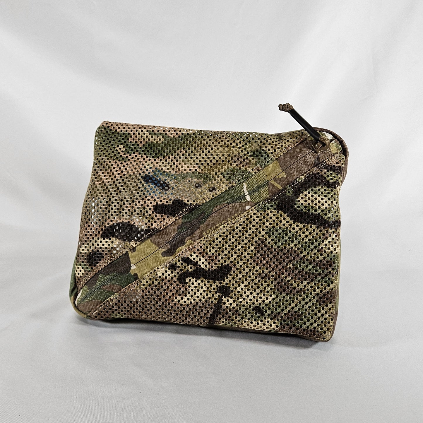 XL Diagonal Zipper Pouch